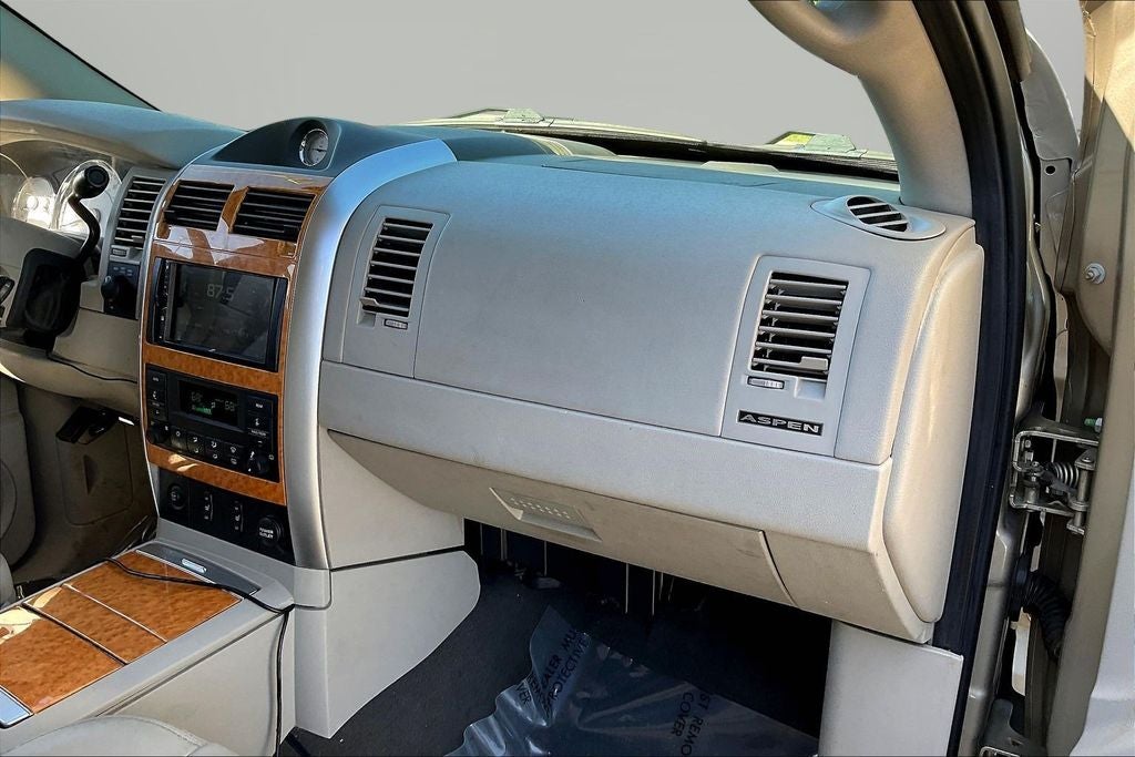 2008 Chrysler Aspen Limited
