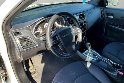 2013 Chrysler 200 LX