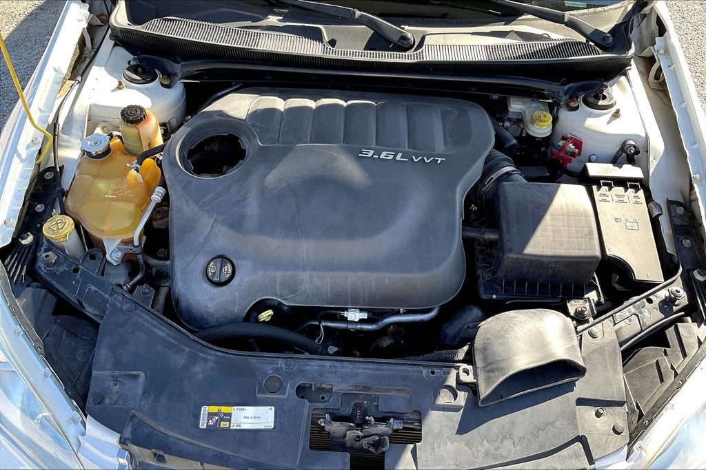 2013 Chrysler 200 LX