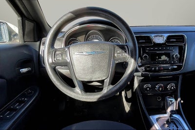 2013 Chrysler 200 LX