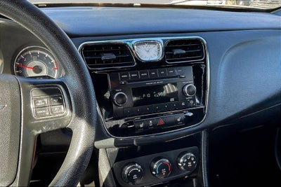 2013 Chrysler 200 LX