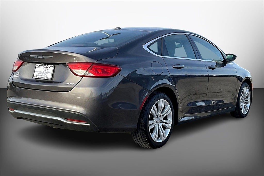 2015 Chrysler 200 Limited