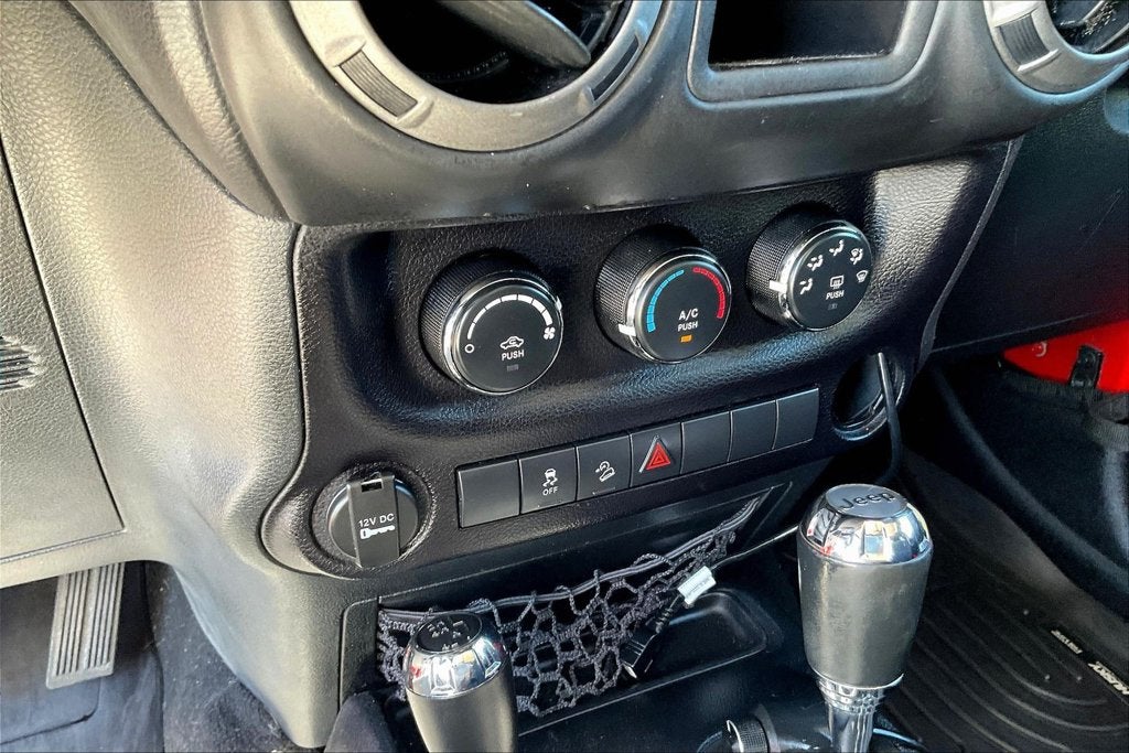 2016 Jeep Wrangler Sport