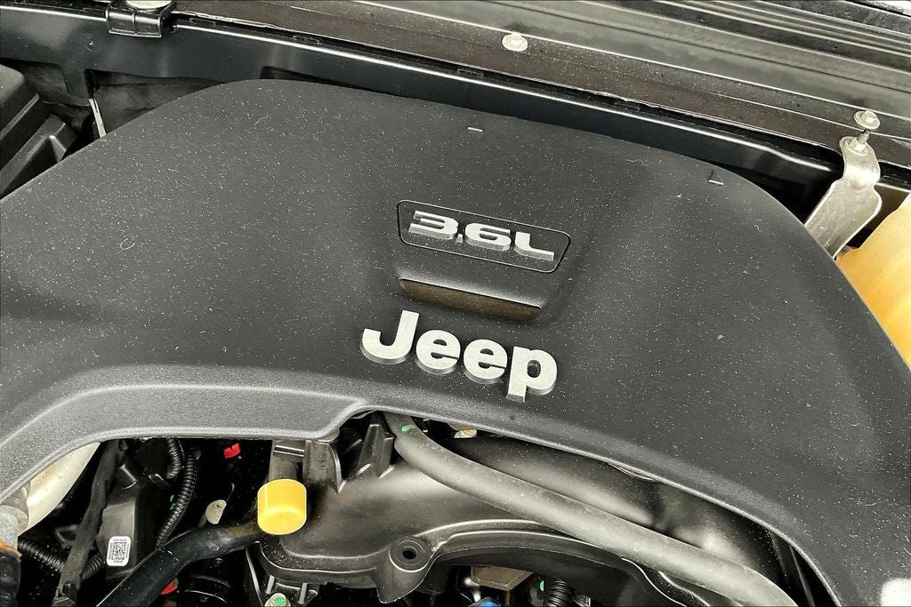 2021 Jeep Wrangler Unlimited Sahara Altitude