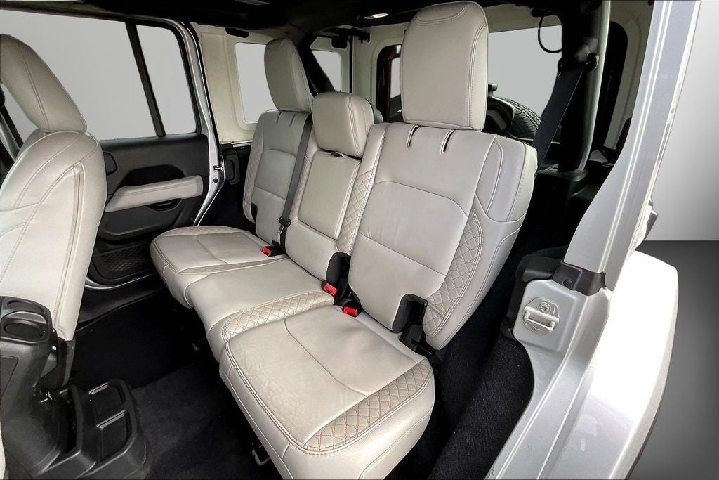 2022 Jeep Wrangler Unlimited Sahara High Altitude