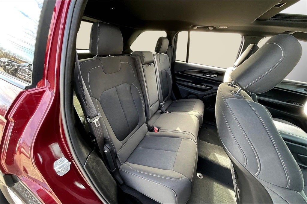 2024 Jeep Grand Cherokee Laredo