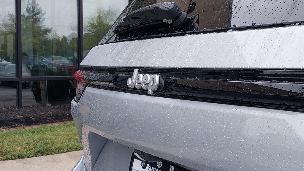 2025 Jeep Grand Cherokee Laredo X