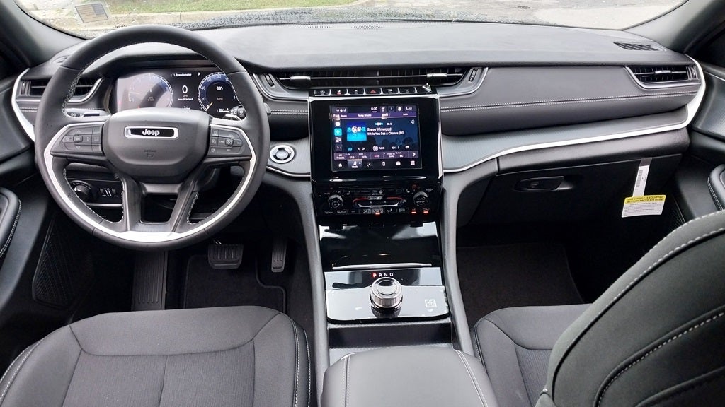 2025 Jeep Grand Cherokee Laredo X