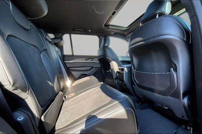 2026 Jeep Grand Cherokee Laredo