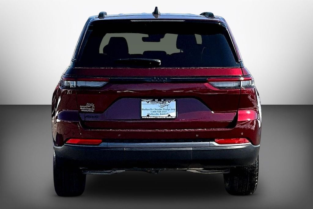 2026 Jeep Grand Cherokee Laredo