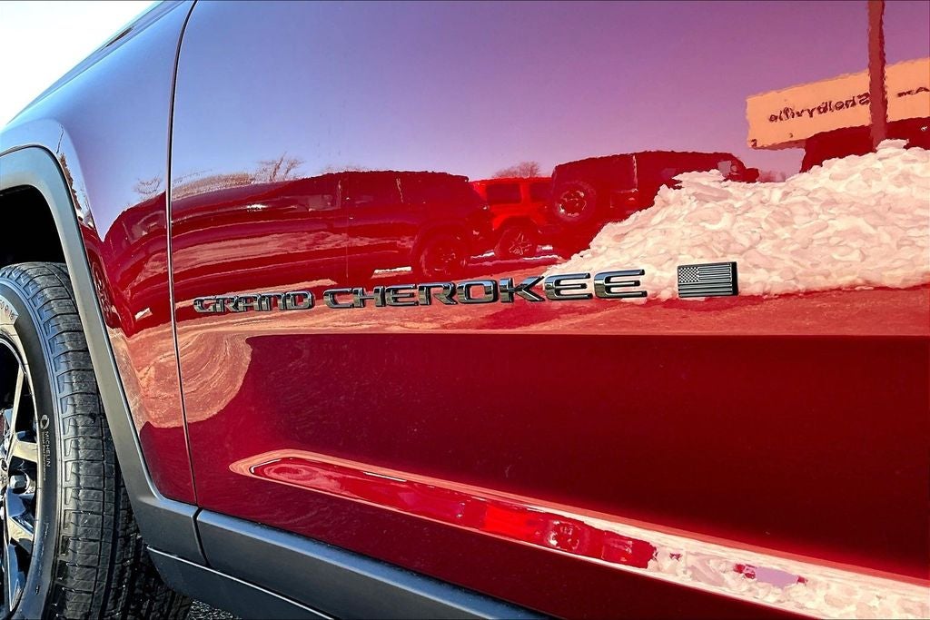 2026 Jeep Grand Cherokee Laredo