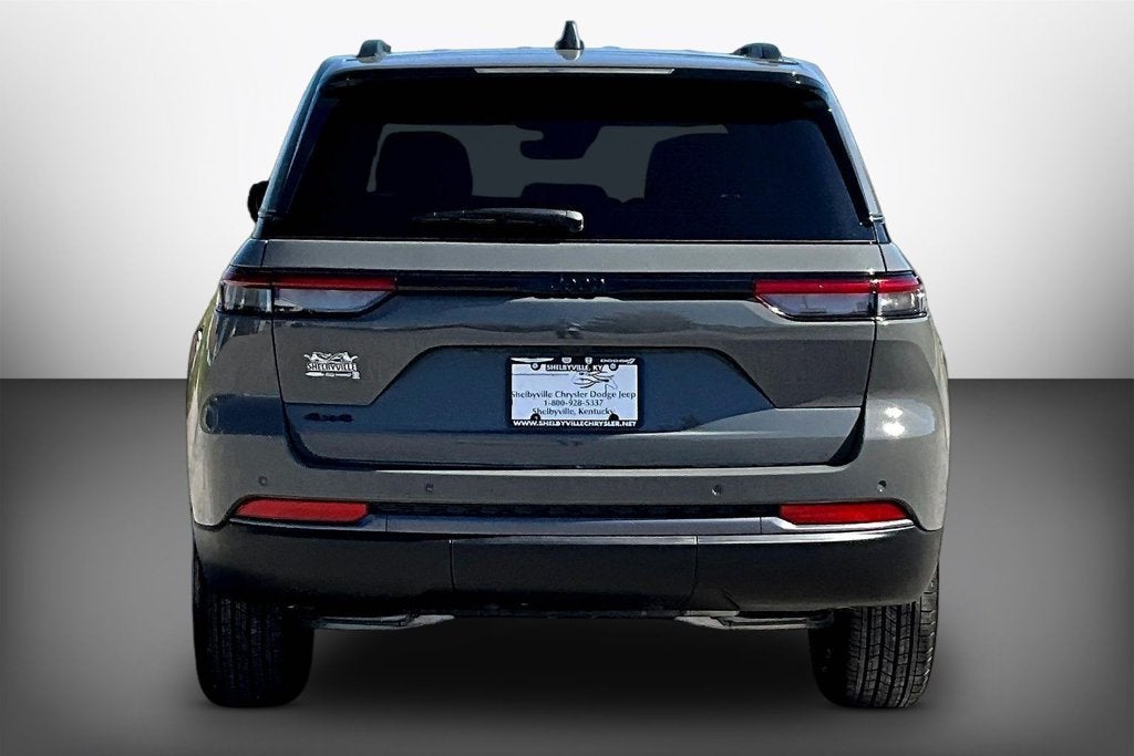 2027 Jeep Grand Cherokee Altitude