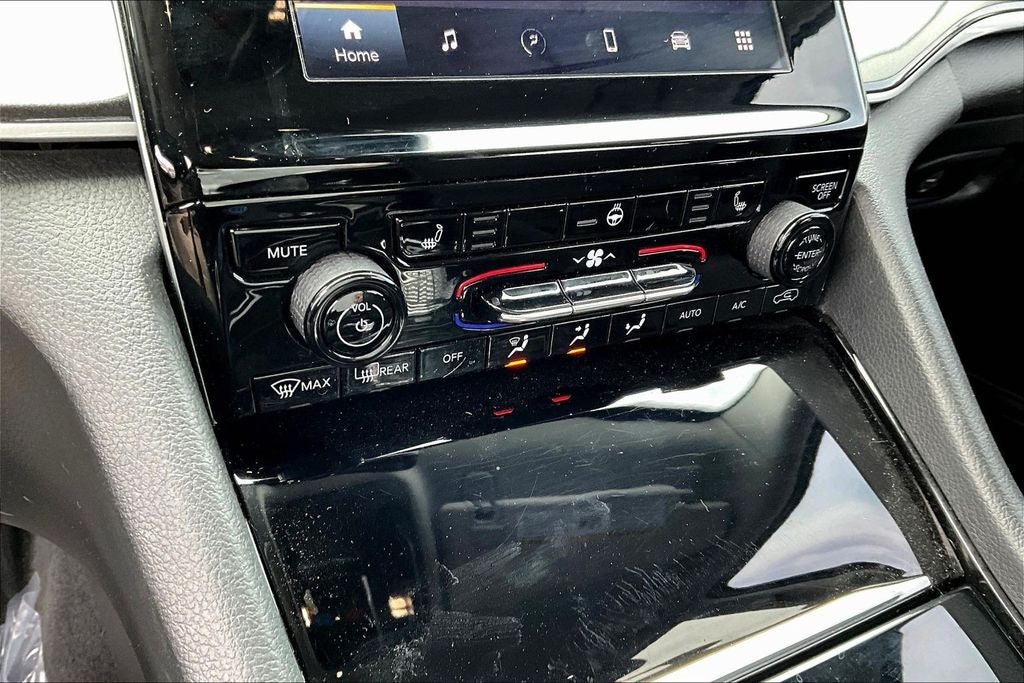 2021 Jeep Grand Cherokee L Laredo