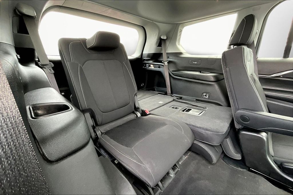 2021 Jeep Grand Cherokee L Laredo