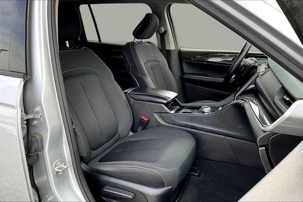 2021 Jeep Grand Cherokee L Laredo