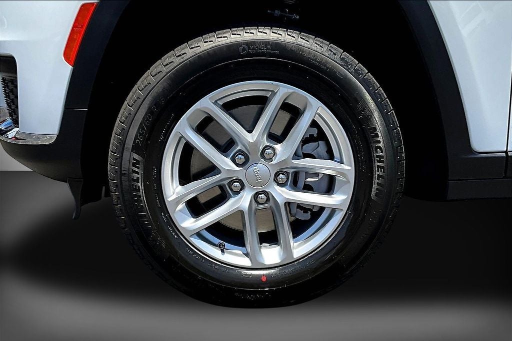 2026 Jeep Grand Cherokee L Laredo