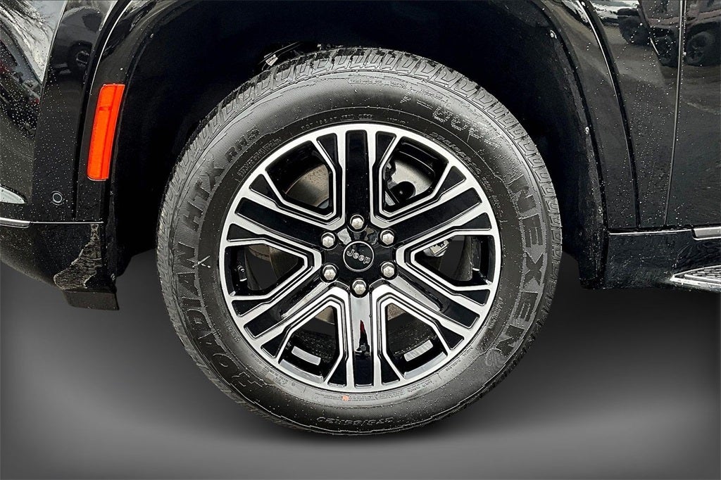 2026 Jeep Grand Wagoneer Base