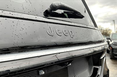 2026 Jeep Grand Wagoneer Base