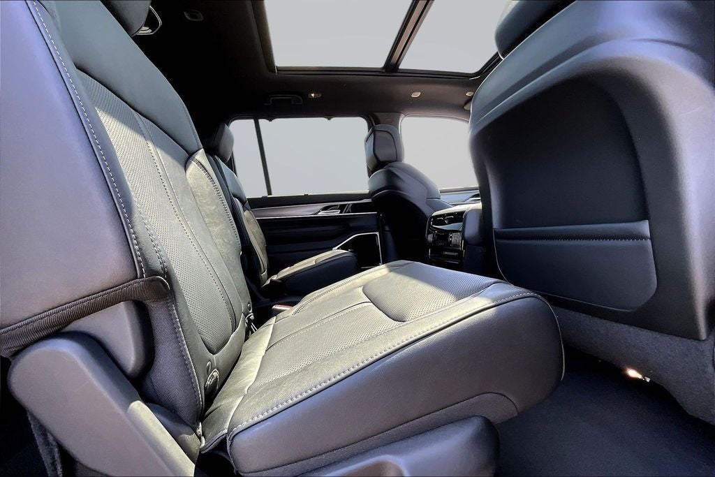 2026 Jeep Grand Wagoneer Limited Reserve