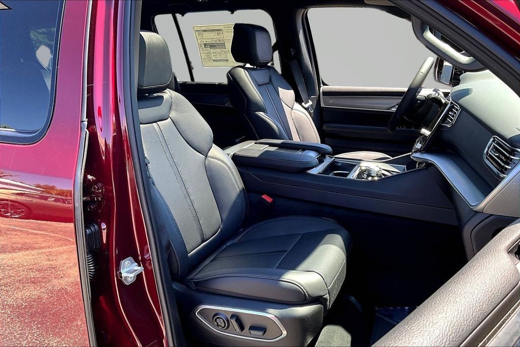2026 Jeep Grand Wagoneer Limited Reserve