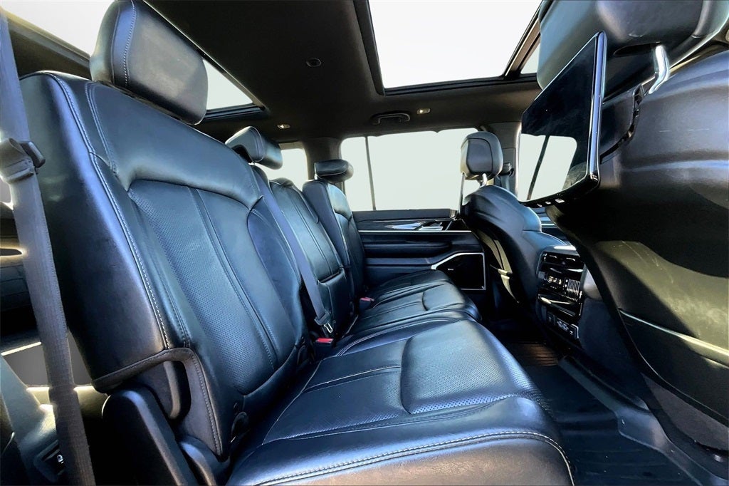 2022 Jeep Wagoneer Series III