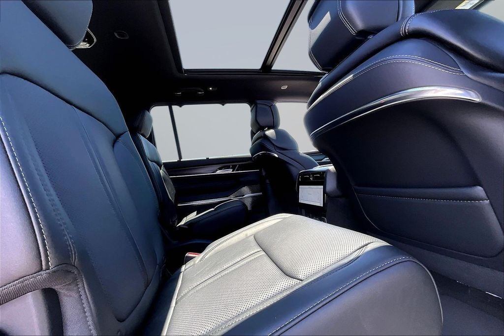 2026 Jeep Grand Wagoneer Summit Obsidian