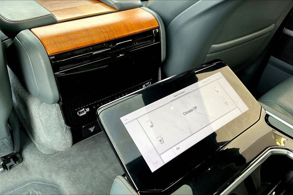 2022 Jeep Grand Wagoneer Series III