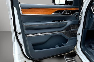 2022 Jeep Grand Wagoneer Series III