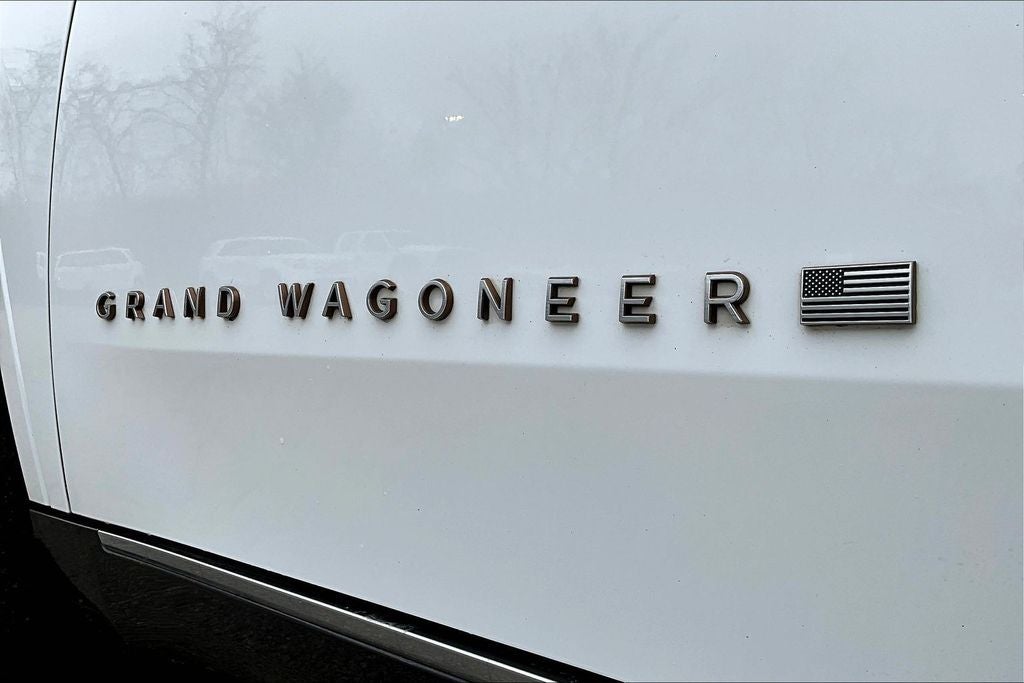 2022 Jeep Grand Wagoneer Series III