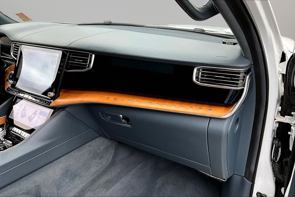 2022 Jeep Grand Wagoneer Series III