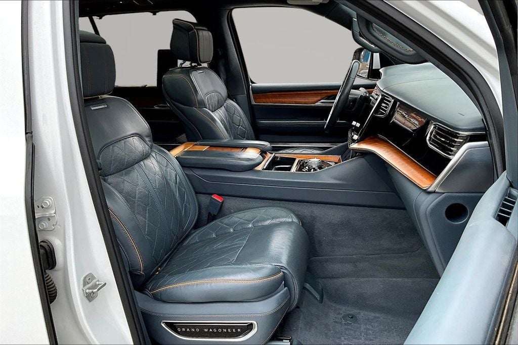 2022 Jeep Grand Wagoneer Series III