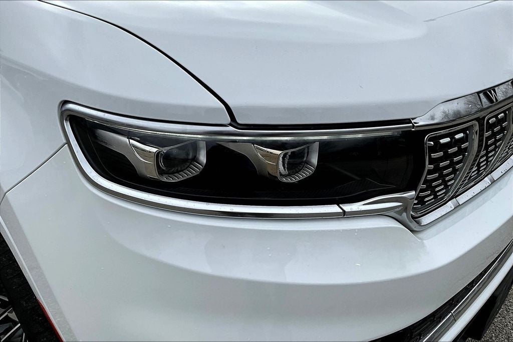 2022 Jeep Grand Wagoneer Series III