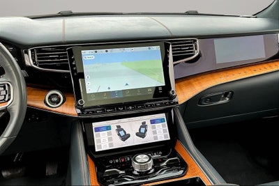 2022 Jeep Grand Wagoneer Series III