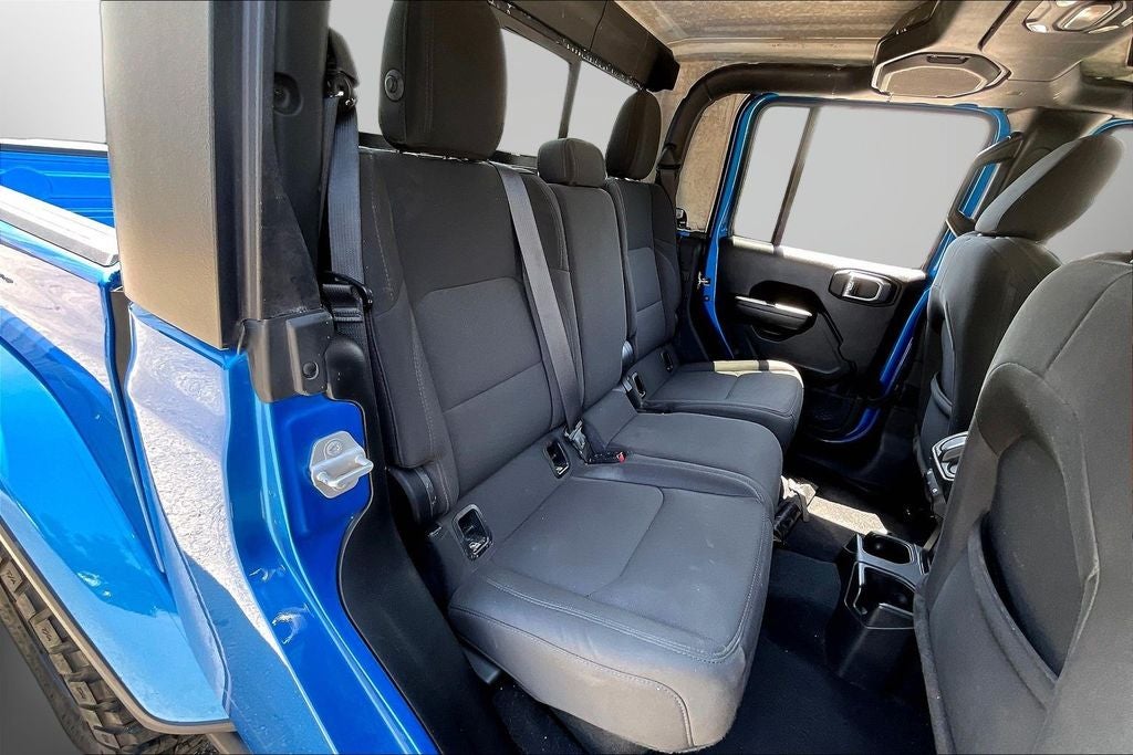 2022 Jeep Gladiator Willys
