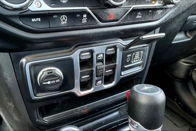 2022 Jeep Gladiator Sport