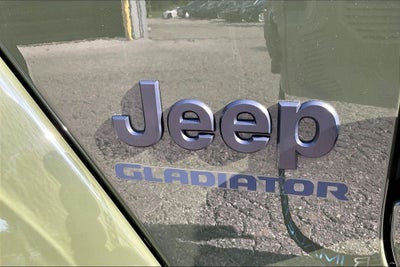 2022 Jeep Gladiator Sport