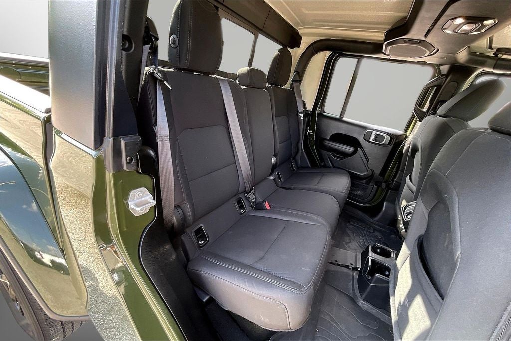 2022 Jeep Gladiator Sport