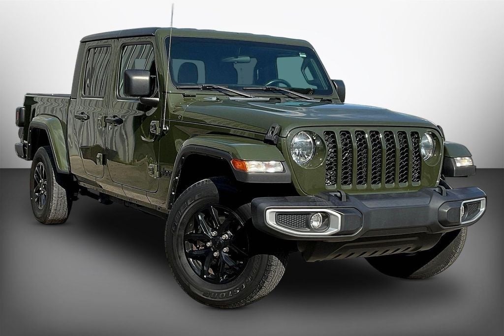 2022 Jeep Gladiator Sport