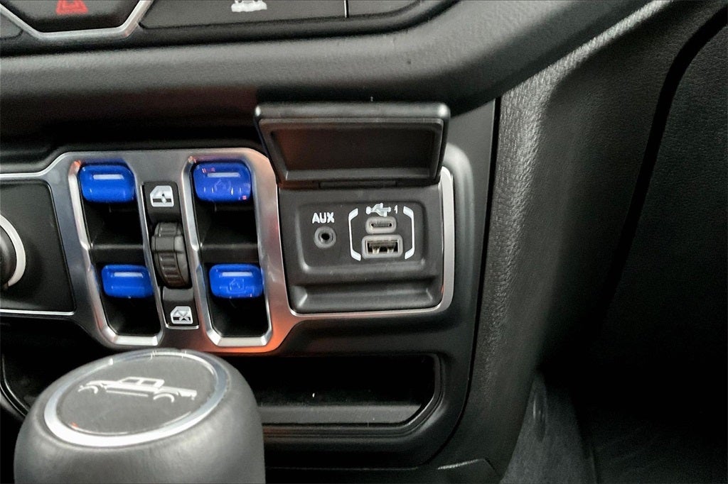 2025 Jeep Gladiator High Tide