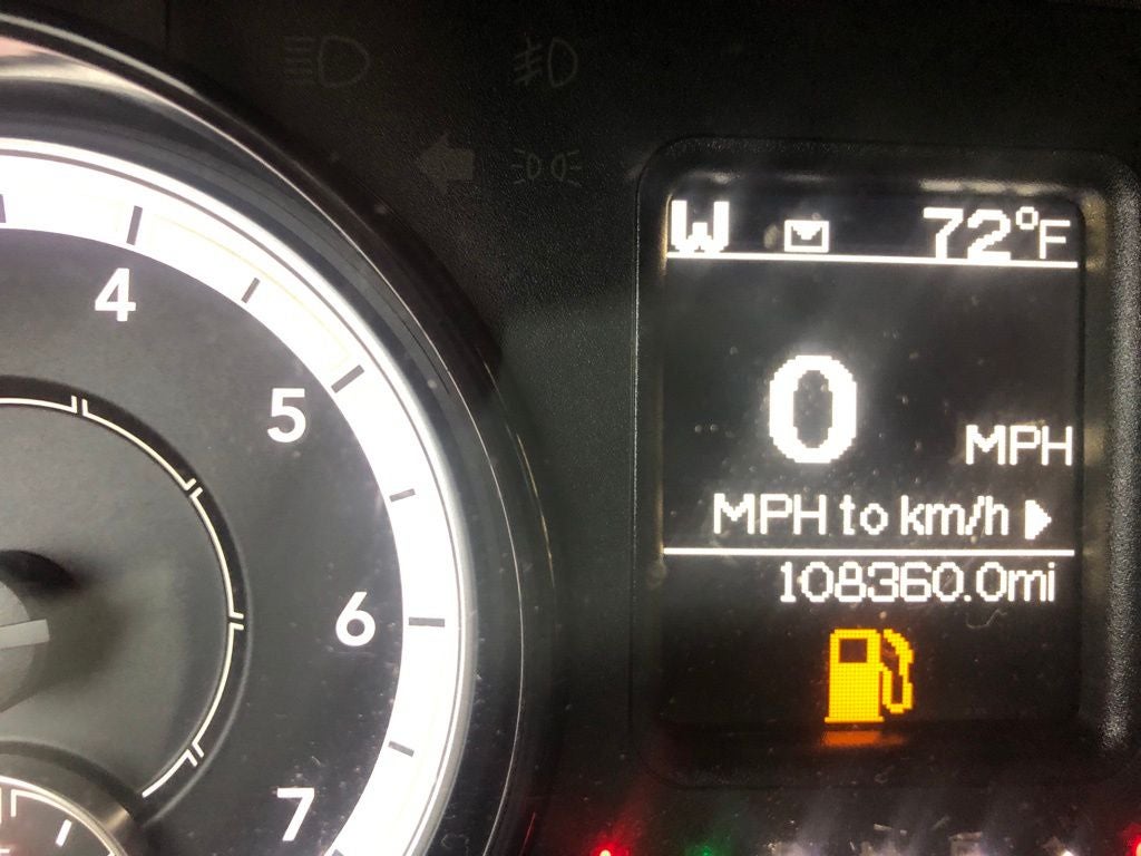 2021 RAM 1500 Classic SLT Crew Cab 4x4 5'7' Box