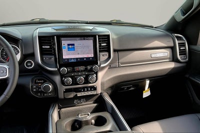 2027 RAM 1500 Big Horn/Lone Star