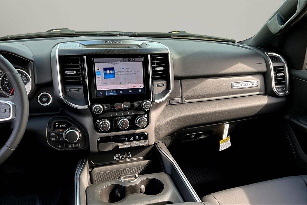 2027 RAM 1500 Big Horn/Lone Star