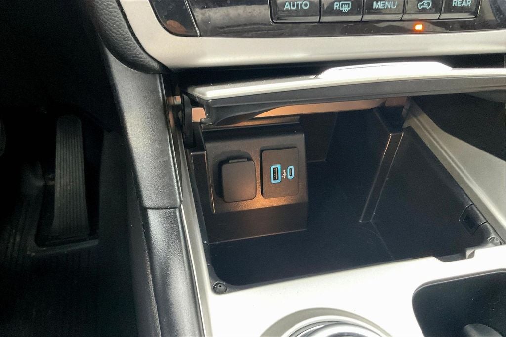 2023 Ford Explorer Base