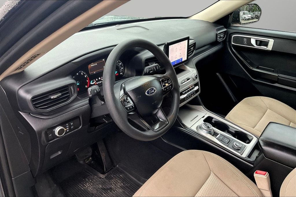 2023 Ford Explorer Base