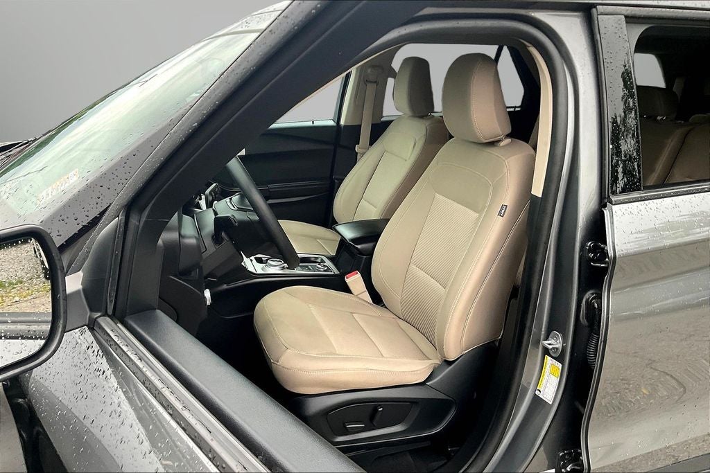 2023 Ford Explorer Base