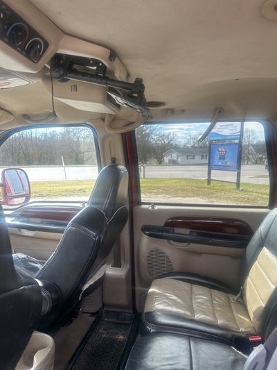 2005 Ford Excursion Eddie Bauer