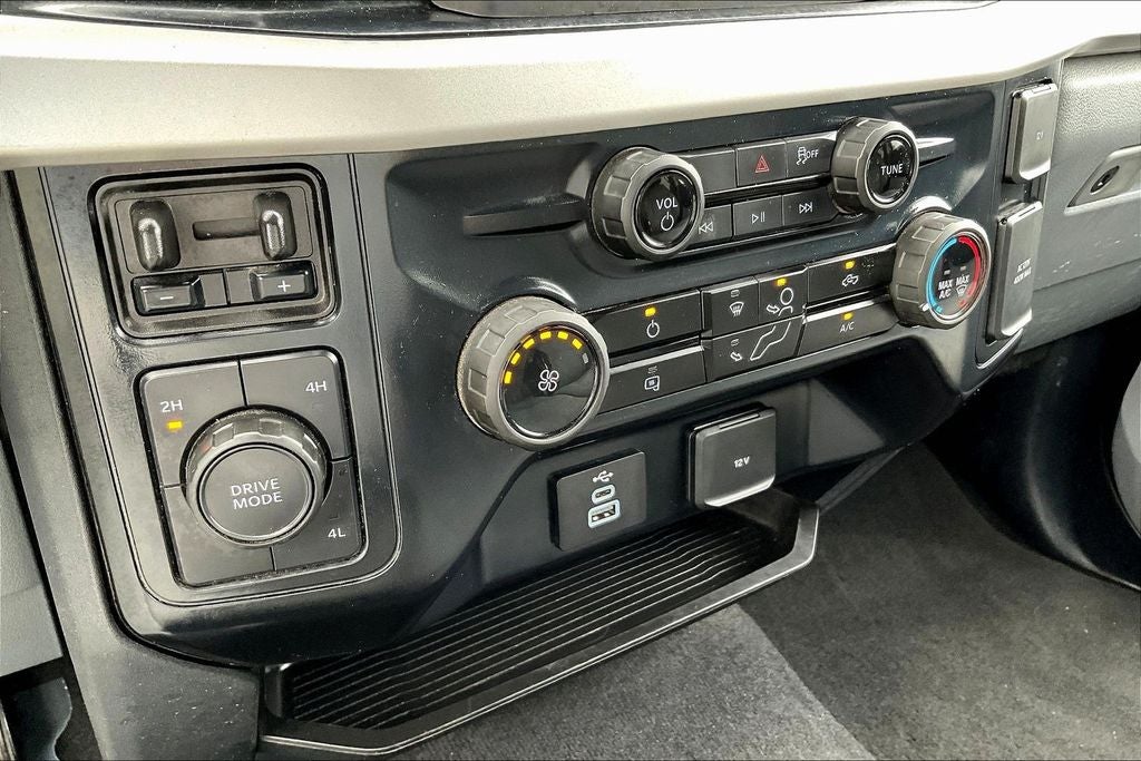 2025 Ford F-350SD XLT DRW