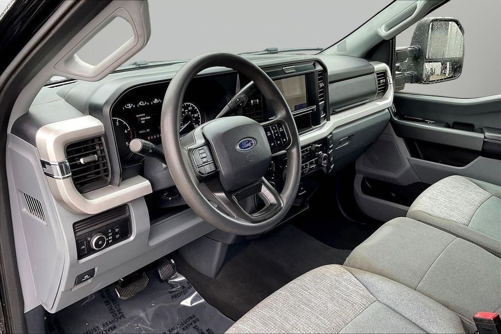 2025 Ford F-350SD XLT DRW