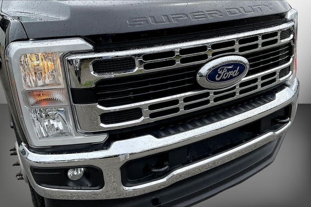 2025 Ford F-350SD XLT DRW
