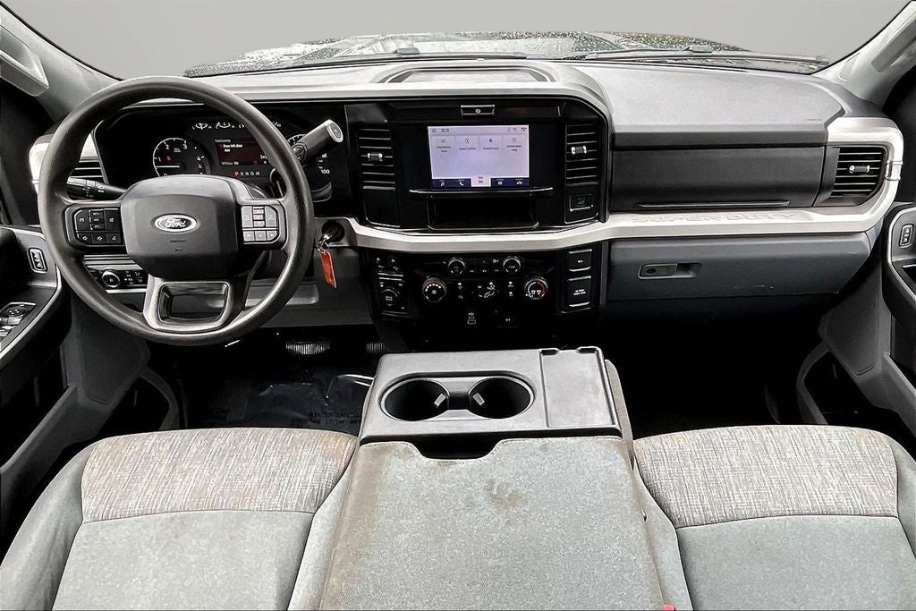 2025 Ford F-350SD XLT DRW